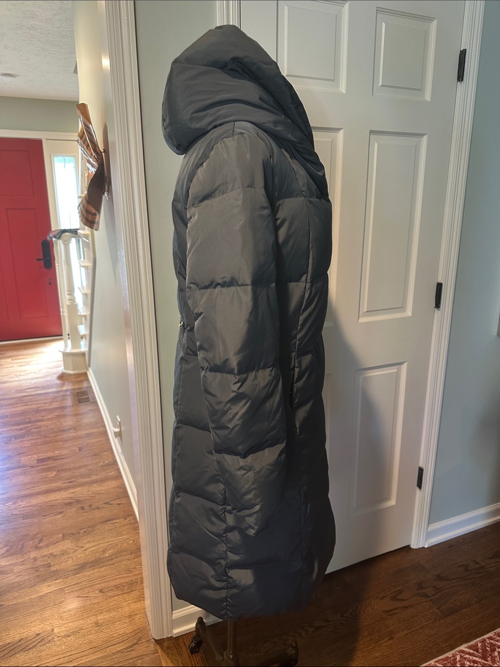 Like New! Cole Haan Signature Long Puffer Coat Hood - Gray-Green Sz Medium - Picture 7 of 10